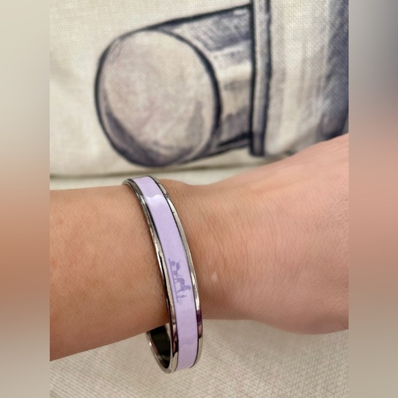 HERMÈS Horse & Carriage Logo Bangle/Bracelet⭐️Lavender⭐️W/BOX 💯 Authentic ⭐️COA💜 - Picture 9 of 9